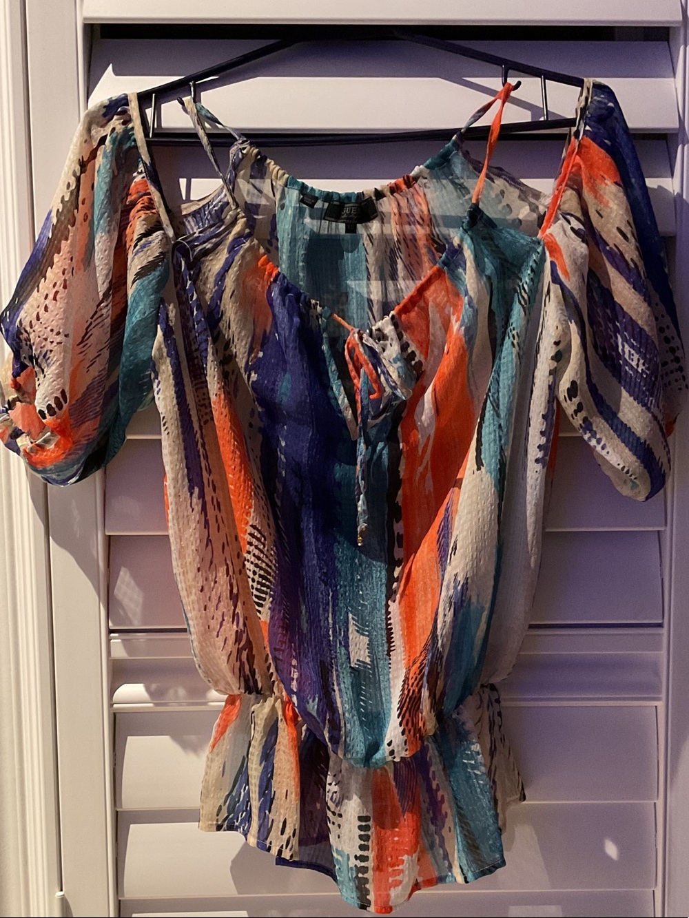 Guess Multicolor Cold-Shoulder Blouse in Teal, Navy & Orange